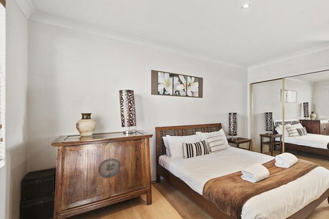 McAuleys Beach House - Rental Cars 6
