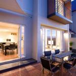 Precinct On Jardine Accommodation - Rental Cars 0