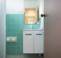 Occidental Motel - Rental Cars