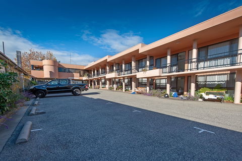 Albury Winsor Park Motor Inn - Rental Cars 2