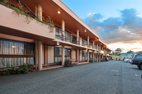 Albury Winsor Park Motor Inn - Rental Cars 0