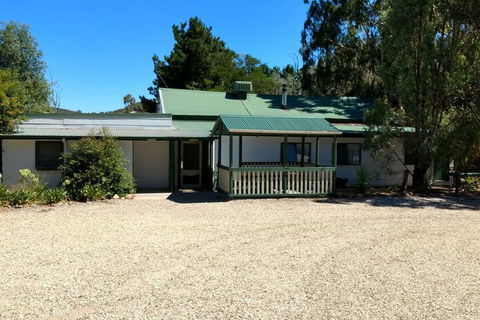 Fernleigh Farmstay & Bike Park - Rental Cars 2