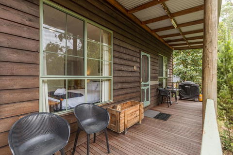 Country Lane Cottage - Rental Cars 3