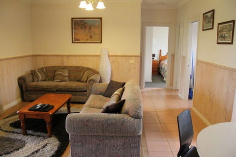 Murray River Resort - Rental Cars 6