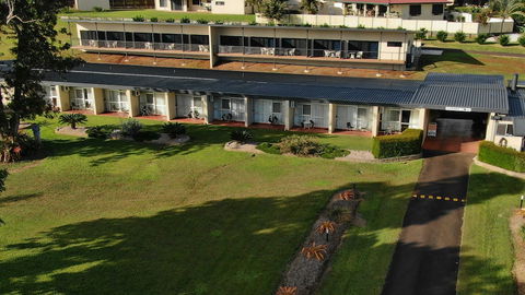 Atherton Motel - Rental Cars 2