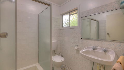 Atherton Hinterland Motel - Rental Cars 5