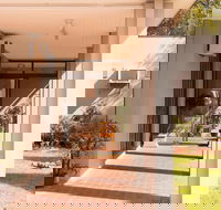 Chadstone Executive Motel - Rental Cars