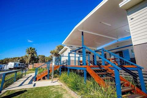 Reflections Holiday Parks Bonny Hills - Rental Cars 2