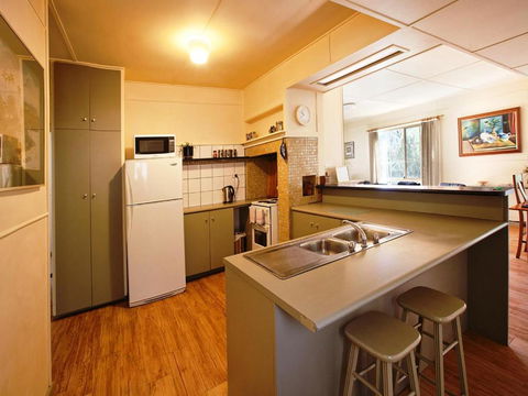 Noonameena Cottage - Rental Cars 3