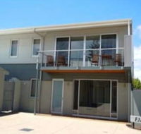 Elandra Holiday Home - Rental Cars