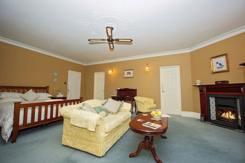Blackwood Inn Innkeepers House - Rental Cars 5