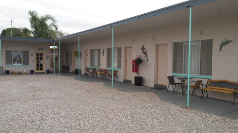 Kadina Village Motel - Rental Cars 3
