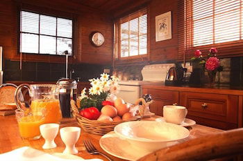 Keefer's Cottage - Rental Cars 1