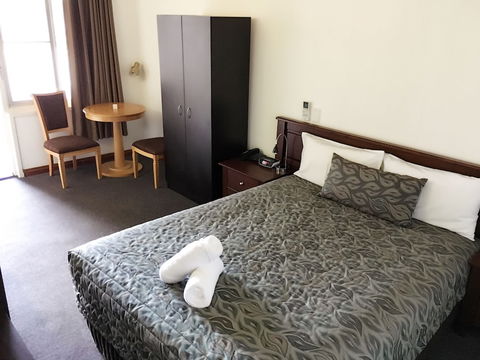 Apollo Motel Biloela - Rental Cars 6