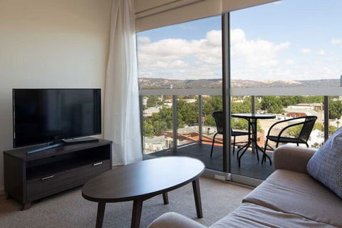 Hume Serviced Apartments - Rental Cars 5