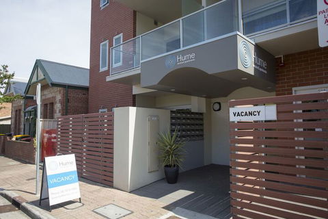Hume Serviced Apartments - Rental Cars 1