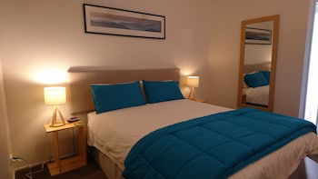 Elm Riverside Accommodation Merrijig - Rental Cars 0