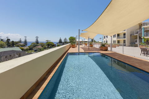 Nesuto The Entrance Apartments - Rental Cars 6