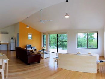 Abington Farm - Rental Cars 5