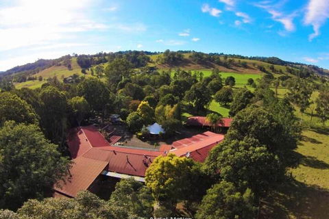Nimbin Rocks Retreat - Rental Cars 5