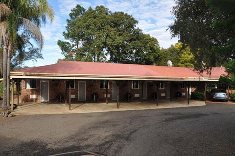 Nimbin Rocks Retreat - Rental Cars 2
