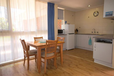 Kalindo Merimbula - Rental Cars 4