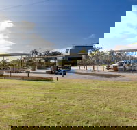 Capricorn Holiday Park - Rental Cars