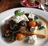 The Lower Deck Cafe - Rental Cars