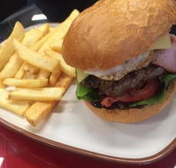 Drouin PizzaBurger Lounge - Rental Cars