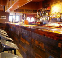 Crown Hotel Wentworth - Rental Cars