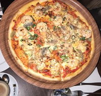 Beretta Cafe and Pizza Bar - Rental Cars