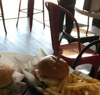 Burgers on Broadway - Rental Cars