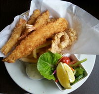 Commercial Hotel Bistro - Rental Cars