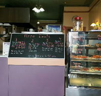 Mal's Pizza Bite - Rental Cars