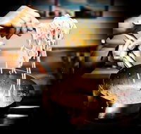 MyLua's Cafe - Rental Cars