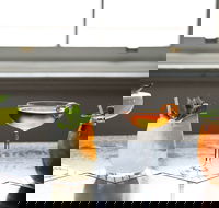 Vernon's Bar - Rental Cars