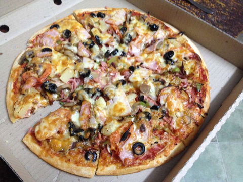 Greenwood Pizza - Rental Cars 0