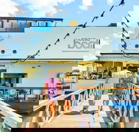Noosa Boathouse - Rental Cars