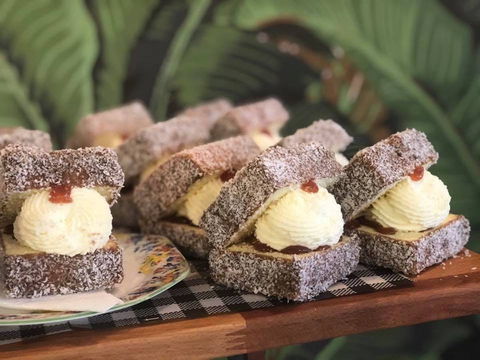 Flavours Patisserie Cafe  - Parkdale - Rental Cars 0