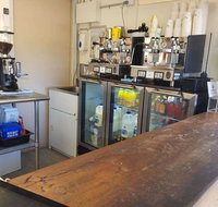 Lone Pine Riverside Cafe - Rental Cars