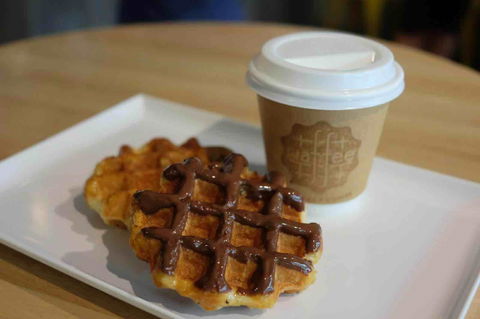 Waffee - Altona - Rental Cars 0