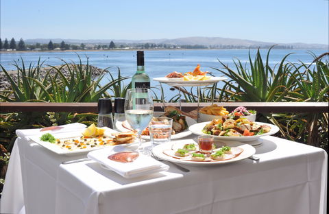 Eat At Whalers - Rental Cars 0