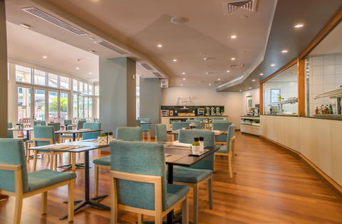 Poolside Restaurant And Bar - Rental Cars 1