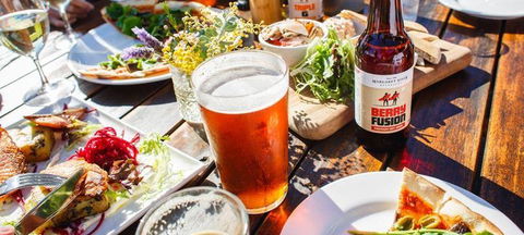 Mt Henry Tavern - Rental Cars 1
