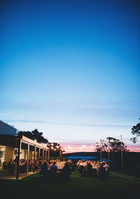 Mt Henry Tavern - Rental Cars 6