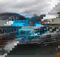 Skippers Floating Eatery - Rental Cars