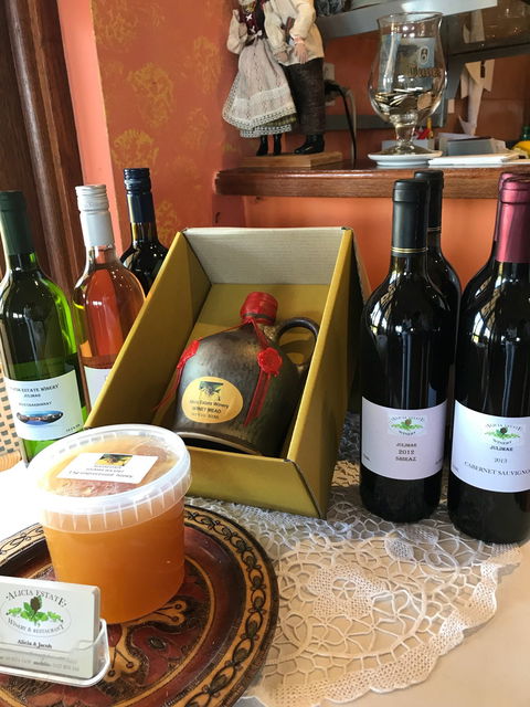 Alicia Estate Winery & Restaurant - Rental Cars 2