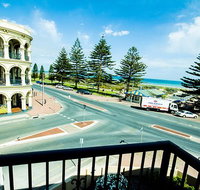 Largs Pier - Rental Cars