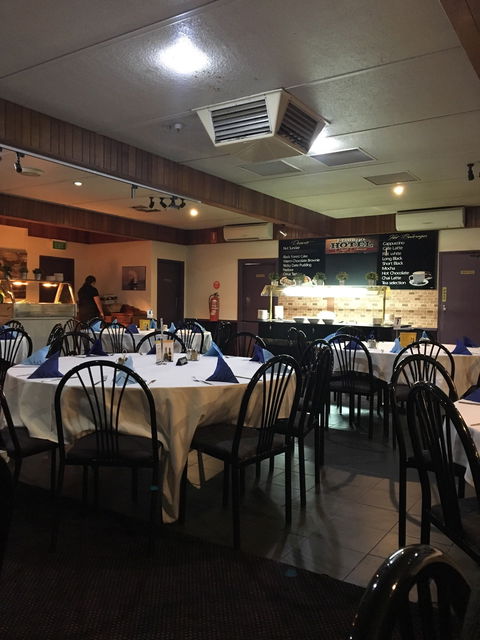 Paringa Hotel Motel - Rental Cars 11