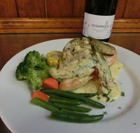 BRISBANE VALLEY TAVERN - Rental Cars